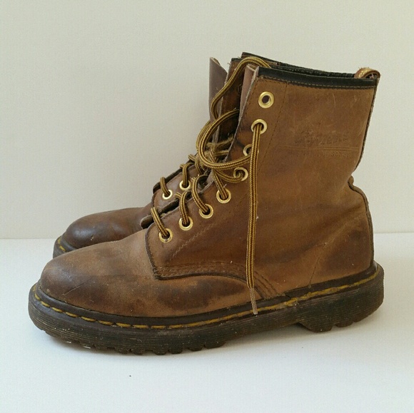 doc martens boots 90s